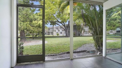 Beautiful peaceful courtyard view. Two bedroom /Two bath first - photo 20