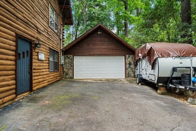 Rustic charm meets modern comfort in this beautiful log home - photo 24