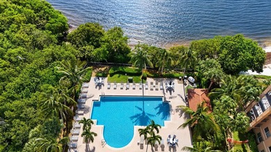 Beautiful partial intracoastal views from this 4th floor condo - photo 27