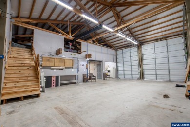 Charming 2-bedroom, 2-bath w/Bonus on 1.41 beautifully