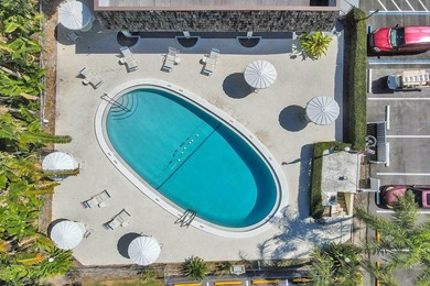 Beautiful peaceful courtyard view. Two bedroom /Two bath first - photo 30