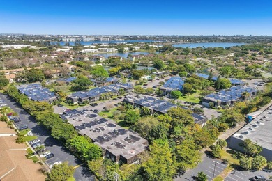 Beautiful peaceful courtyard view. Two bedroom /Two bath first - photo 33