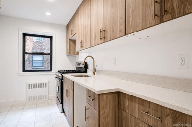 Welcome to CO-OP 2N at 50 Brompton Rd, set within a meticulously - photo 5