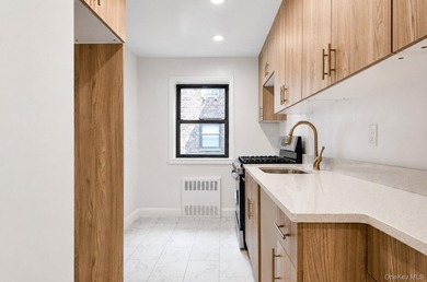 Welcome to CO-OP 2N at 50 Brompton Rd, set within a meticulously - photo 6