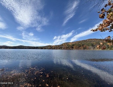 This beautiful lakefront building lot offers 253' of private - photo 3
