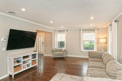 Privacy, space, and an unbeatable location come together in this - photo 7