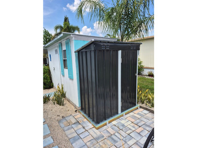 This home is turn key, move in ready. Beautiful 2 bedroom, 1 1/2 - photo 4