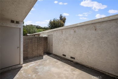 Welcome to this 2-bedroom, 2.5-bath townhouse located in the - photo 19