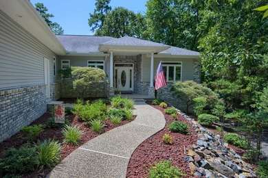 Hidden Treasures Await in This Entertainer's Paradise Level - photo 5
