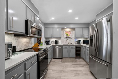 This upper level unit at Northshore Condos is a absolute MUST - photo 6