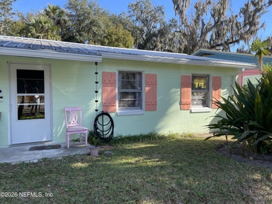 St. Johns River Home For Sale in Palatka Florida