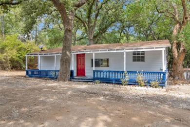 Lake Home Off Market in Gordonville, Texas