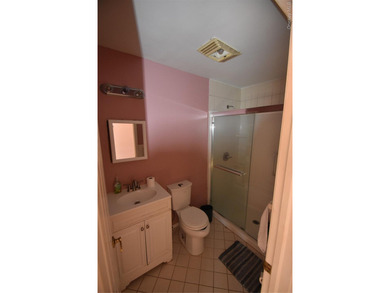 1 bedroom unit. Short sale pending bank approval, CASH DEALS - photo 6