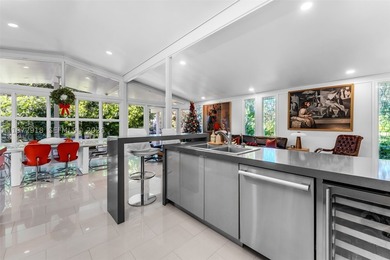 Discover a rare opportunity in Pinecrest with this beautifully - photo 15