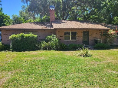 Lake Home For Sale in Auburndale, Florida