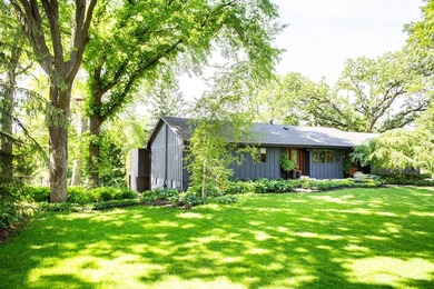 A stunning mid-century home where exceptional design, modern - photo 25