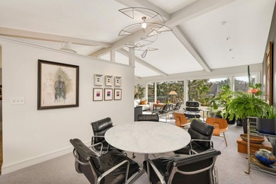 A stunning mid-century home where exceptional design, modern - photo 36