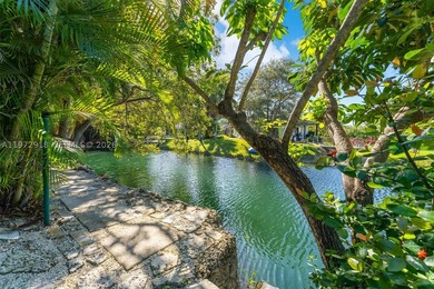 Discover a rare opportunity in Pinecrest with this beautifully - photo 37