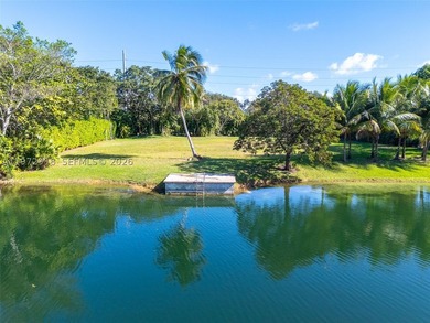 Discover a rare opportunity in Pinecrest with this beautifully - photo 43