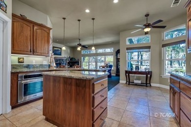 Welcome home to this beautifully crafted 4-bedroom, 3-bath - photo 44