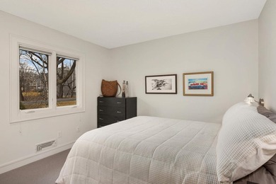 A stunning mid-century home where exceptional design, modern - photo 46
