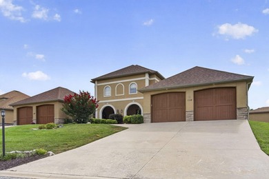 Welcome to easy living in the heart of Branson Creek, where - photo 1