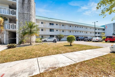 (private lake, pond, creek) Condo For Sale in Miami Florida