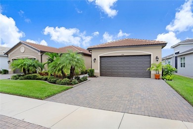 Lake Home For Sale in Wimauma, Florida