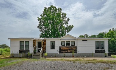 Additional listing photo 2