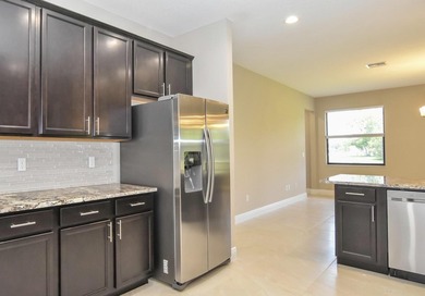 This is a 2019 Custom Built Home. Just freshly painted Interior - photo 6