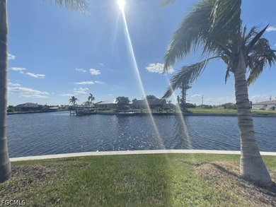 This PREMIER lot is on a HUGE intersecting canal with a - photo 5