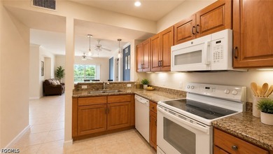 Welcome home to this beautifully maintained 3-bedroom, 2-bath - photo 6