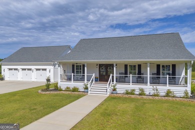 (private lake, pond, creek) Home For Sale in Carnesville Georgia