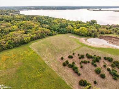 Rathbun Lake Lot For Sale in Melrose Iowa