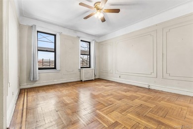 Spacious Two-Bedroom Home with Formal Dining Room in Crown - photo 2