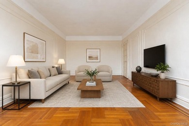 Spacious Two-Bedroom Home with Formal Dining Room in Crown - photo 3