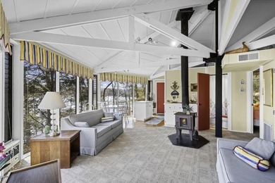 Welcome to your retro lakefront retreat on beautiful Lake - photo 12
