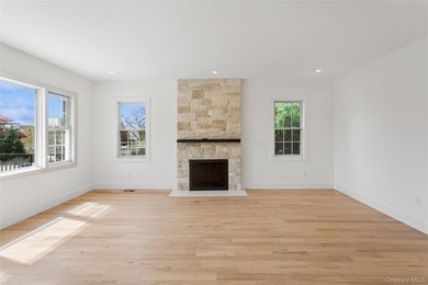 Beautifully renovated and exceptionally spacious, this stunning - photo 12