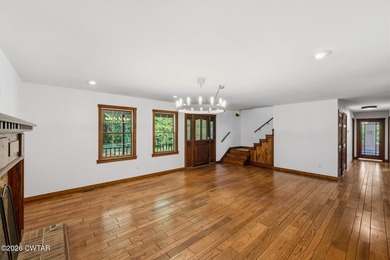 MOVE-IN-READY, COUNTRY ESTATE on 7.3 acres in Paris Tennessee - photo 13