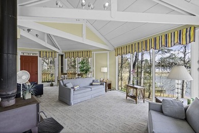 Welcome to your retro lakefront retreat on beautiful Lake - photo 13