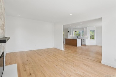 Beautifully renovated and exceptionally spacious, this stunning - photo 14