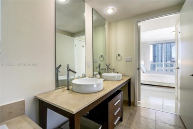 Motivated seller. Exceptional Corner 2BD / 2BA on the 40th floor