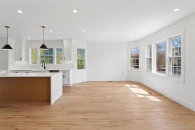 Beautifully renovated and exceptionally spacious, this stunning - photo 15