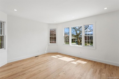 Beautifully renovated and exceptionally spacious, this stunning - photo 16
