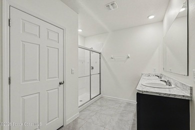 Welcome home! This 3-bedroom home sits on the Indian River - photo 19