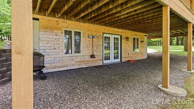 his beautiful home is located on the Cisco Chain, which features - photo 20
