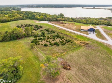 Rathbun Lake Acreage For Sale in Melrose Iowa