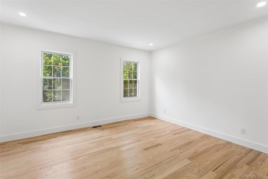 Beautifully renovated and exceptionally spacious, this stunning - photo 23