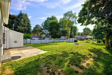 Welcome to 159 Whitman Road! This move-in ready 3-bedroom - photo 30
