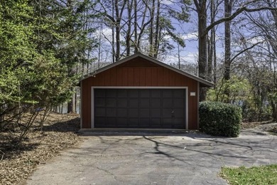 Welcome to your retro lakefront retreat on beautiful Lake - photo 36